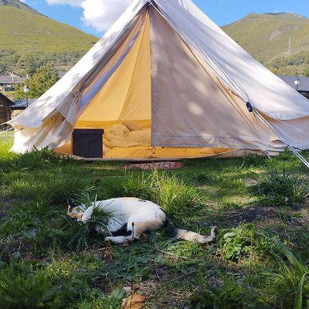 Camping La Zarapica - Palacios Del Sil מראה חיצוני תמונה
