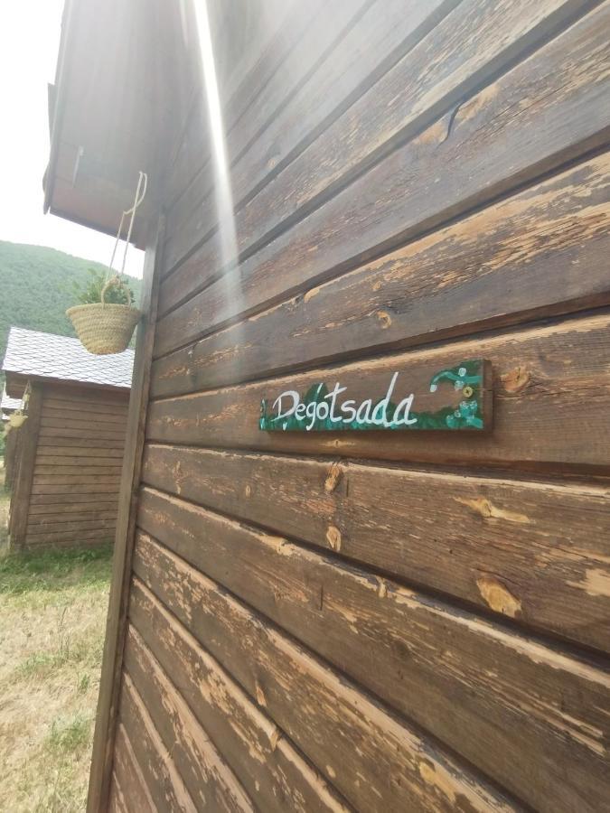 Camping La Zarapica - Palacios Del Sil מראה חיצוני תמונה