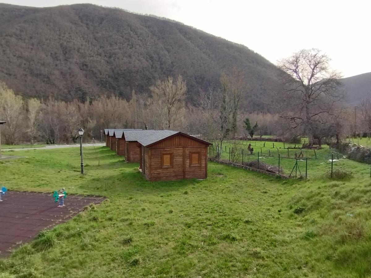 Camping La Zarapica - Palacios Del Sil מראה חיצוני תמונה