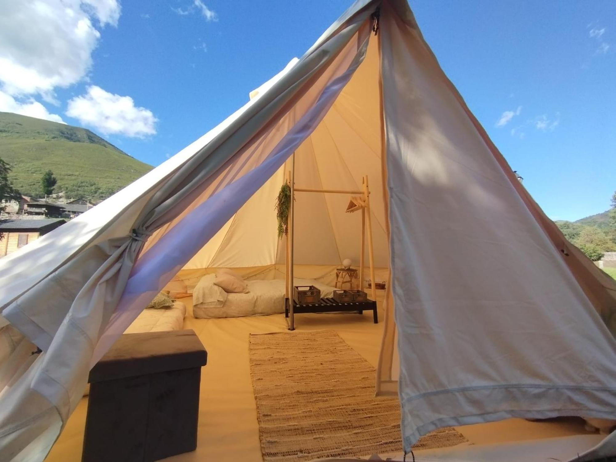 Camping La Zarapica - Palacios Del Sil מראה חיצוני תמונה